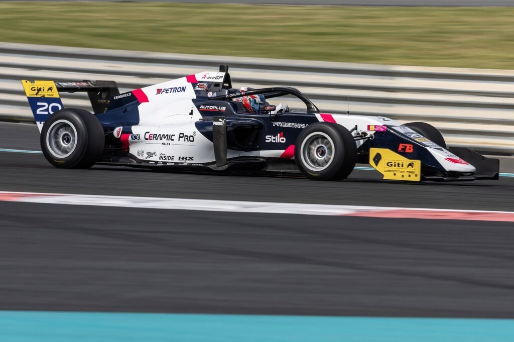 Zach David fights into the points on Formula Regional's return to Yas Marina