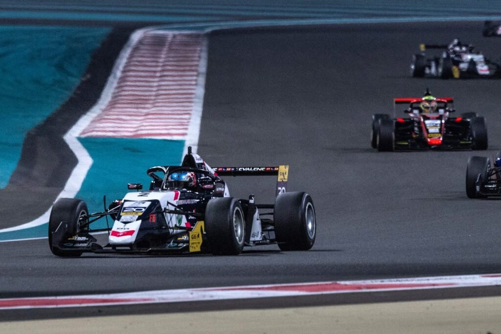 Zach David fights into the points on Formula Regional's return to Yas Marina